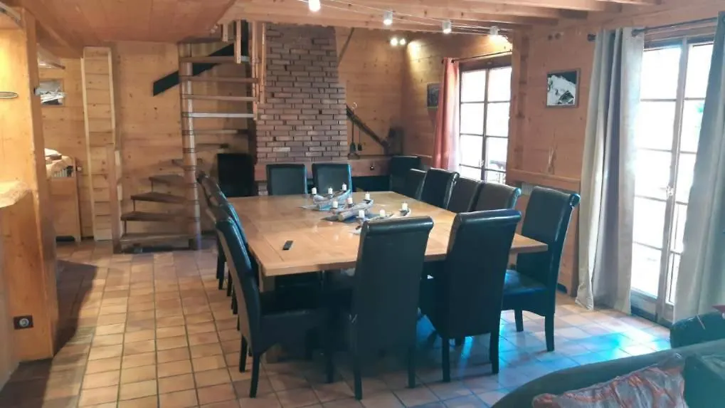 Вилла Au Pied Des Pistes, Grand Chalet Le Sereina Sauna, Jacuzzi Piscine Interieure 16/18 Pers Ле дез Альп